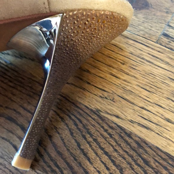 Donald Pliner suede/stingray heels - Picture 7 of 10